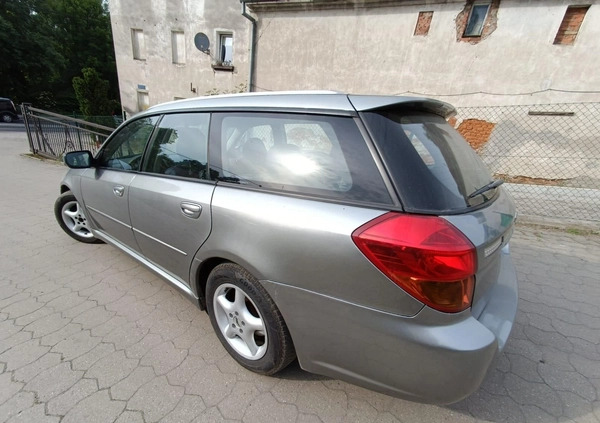 Subaru Legacy cena 11700 przebieg: 220000, rok produkcji 2005 z Złotoryja małe 326